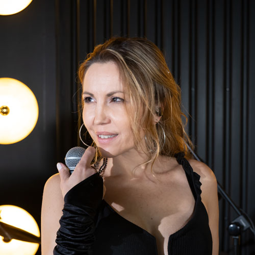 Sylwia Stańczyk wokalistka zespół Hey Now