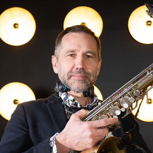 Bartosz Bętkowski saksofonista zespół Hey Now